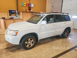 TOYOTA HIGHLANDER BASE