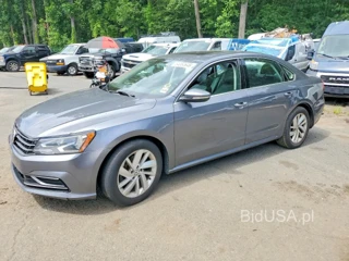 VOLKSWAGEN PASSAT SE