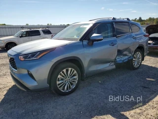 TOYOTA HIGHLANDER HYBRID PLATINUM