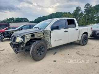 NISSAN TITAN XE