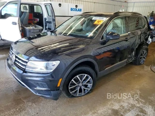 VOLKSWAGEN TIGUAN SE