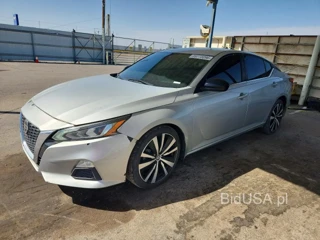NISSAN ALTIMA SR