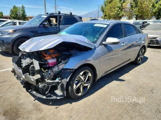 HYUNDAI ELANTRA LIMITED