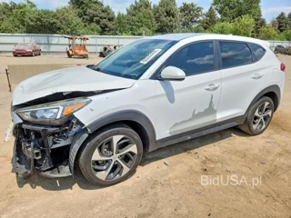 HYUNDAI TUCSON SE