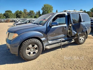NISSAN PATHFINDER XE
