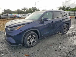 TOYOTA HIGHLANDER HYBRID XLE