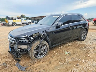 MERCEDES-BENZ GLC 300 4MATIC