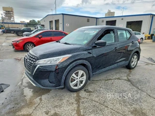 NISSAN KICKS S