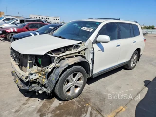 TOYOTA HIGHLANDER LIMITED