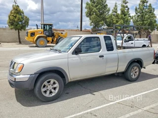 NISSAN FRONTIER XE