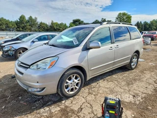 TOYOTA SIENNA XLE LIMITED 7 PASSENGER