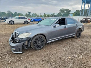MERCEDES-BENZ S 550