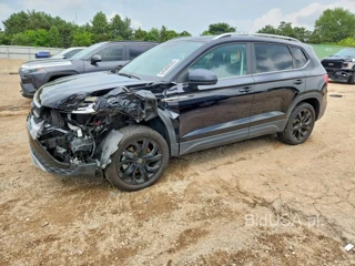 VOLKSWAGEN TAOS SE