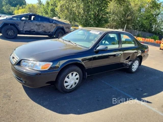 TOYOTA CAMRY CE