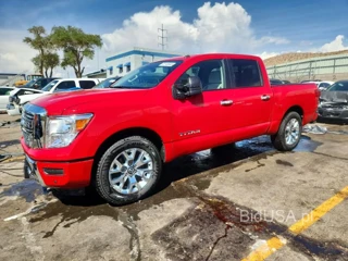 NISSAN TITAN SV