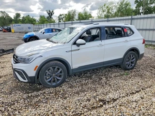 VOLKSWAGEN TIGUAN SE