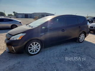 TOYOTA PRIUS V FIVE