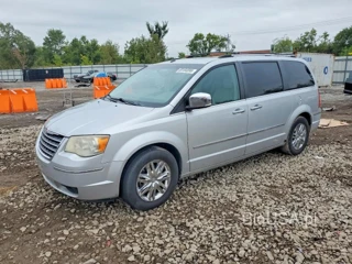 CHRYSLER TOWN & COUNTRY LIMITED