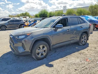 TOYOTA RAV4 LE