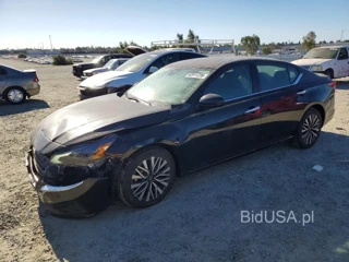 NISSAN ALTIMA SV