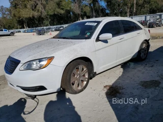 CHRYSLER 200 LX