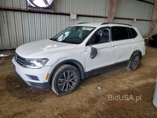 VOLKSWAGEN TIGUAN SE