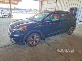 KIA NIRO LX