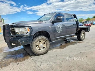 RAM 2500 TRADESMAN