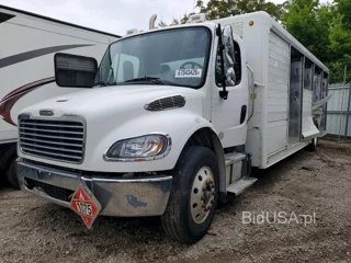 FREIGHTLINER M2 106 MEDIUM DUTY