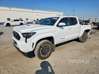 TOYOTA TACOMA TRD SPORT