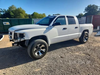 DODGE DAKOTA SLT