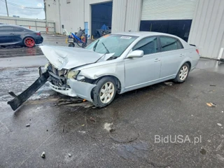 TOYOTA AVALON XL