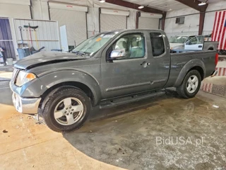 NISSAN FRONTIER SE