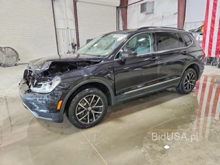 VOLKSWAGEN TIGUAN SE