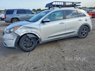 KIA NIRO LX