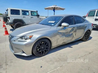 LEXUS IS 200T