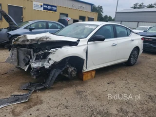 NISSAN ALTIMA SV