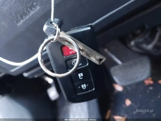 TOYOTA TOYOTA HIGHLANDER SE