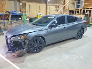 NISSAN ALTIMA SR