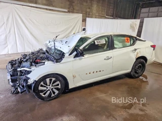 NISSAN ALTIMA S