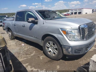 NISSAN NISSAN TITAN SV