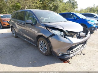 TOYOTA TOYOTA SIENNA XLE