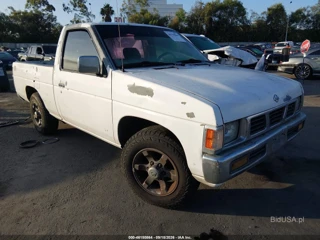 NISSAN NISSAN TRUCK XE