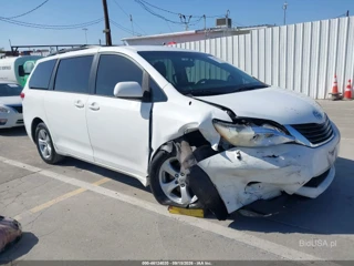 TOYOTA TOYOTA SIENNA LE V6 8 PASSENGER