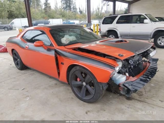 DODGE DODGE CHALLENGER SRT8