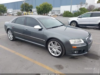 AUDI AUDI S8 5.2