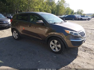 KIA KIA SPORTAGE LX