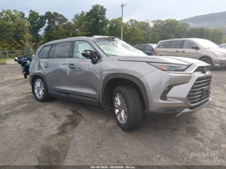 TOYOTA TOYOTA GRAND HIGHLANDER PLATINUM