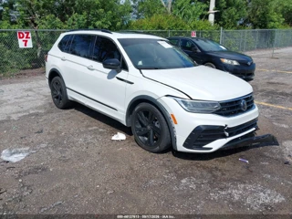 VOLKSWAGEN VOLKSWAGEN TIGUAN 2.0T SE R-LINE BLACK