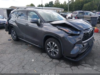 TOYOTA TOYOTA HIGHLANDER XLE